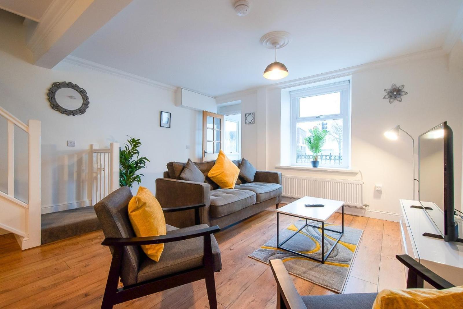 Casa One Hundred - A Beautiful 4 Bed House On The Beach Front Swansea Exteriör bild