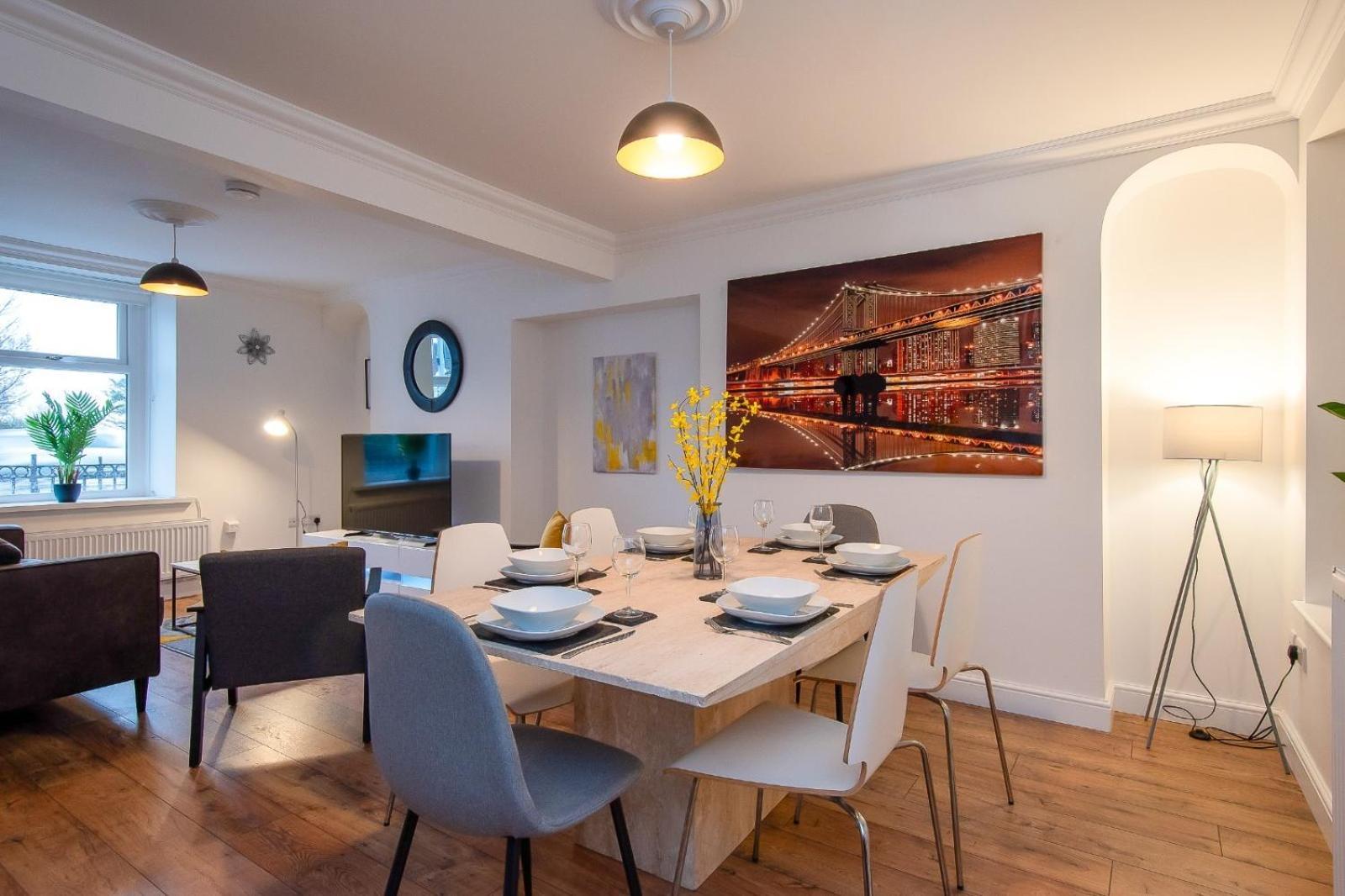 Casa One Hundred - A Beautiful 4 Bed House On The Beach Front Swansea Exteriör bild