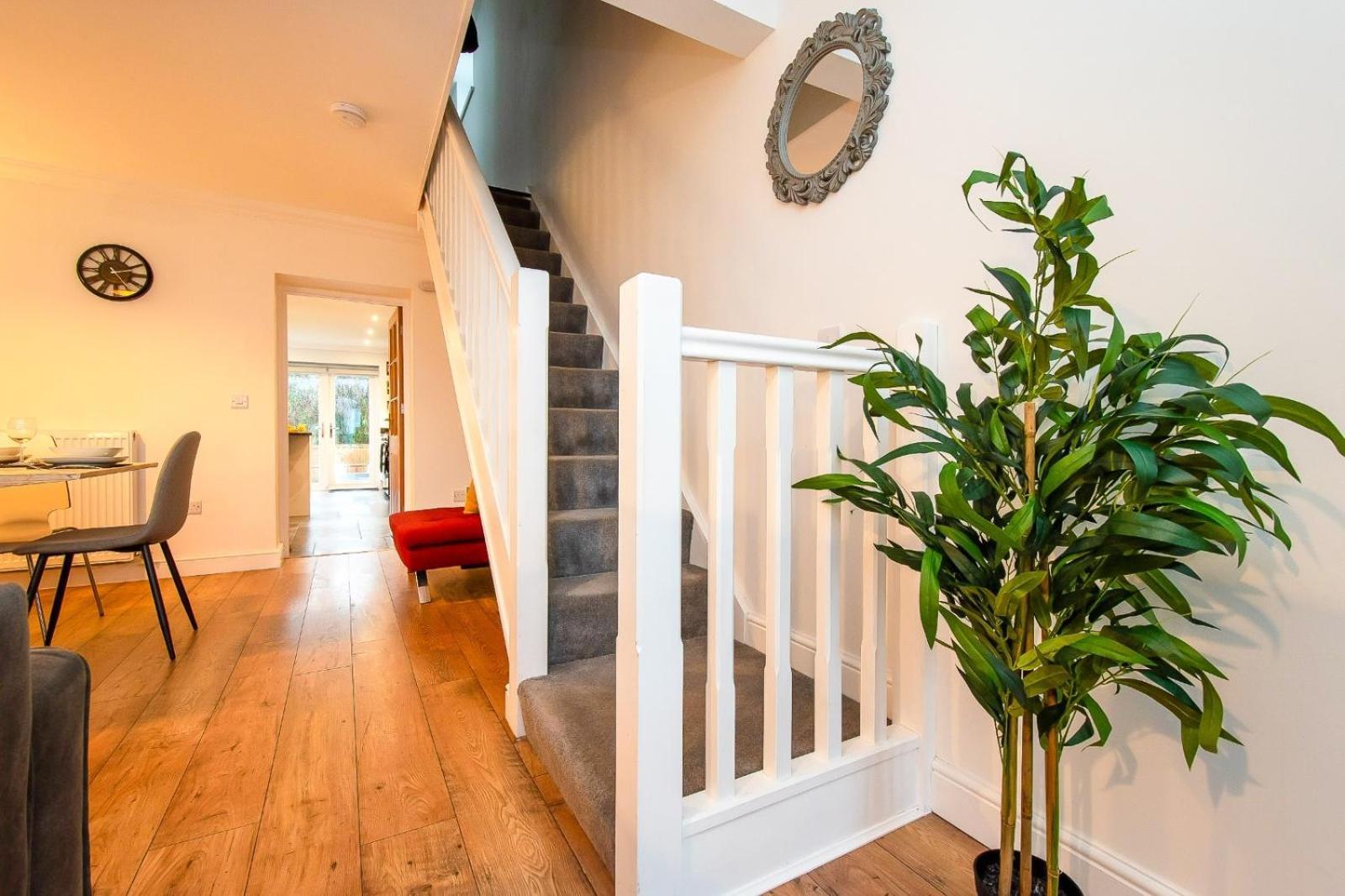 Casa One Hundred - A Beautiful 4 Bed House On The Beach Front Swansea Exteriör bild