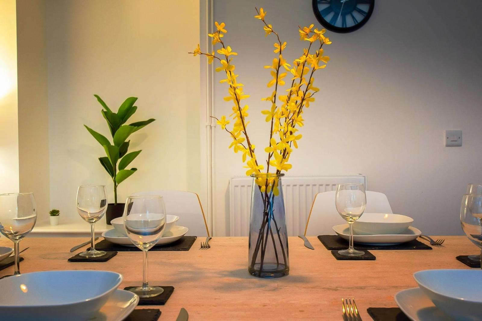 Casa One Hundred - A Beautiful 4 Bed House On The Beach Front Swansea Exteriör bild