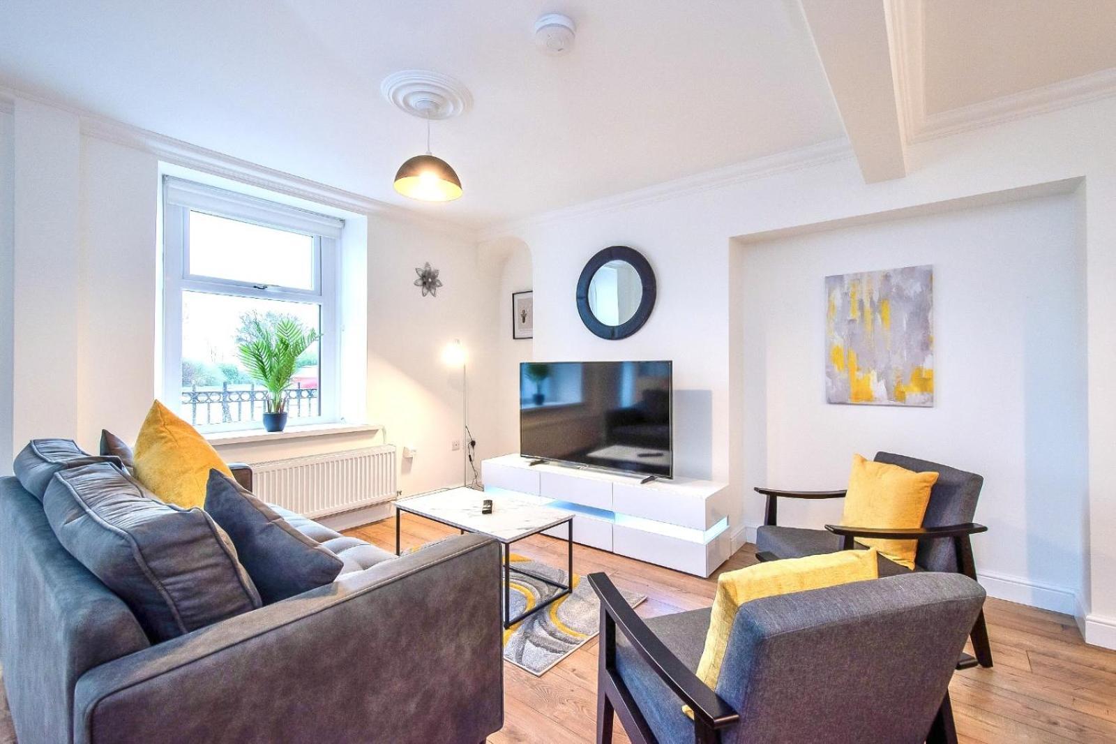 Casa One Hundred - A Beautiful 4 Bed House On The Beach Front Swansea Exteriör bild