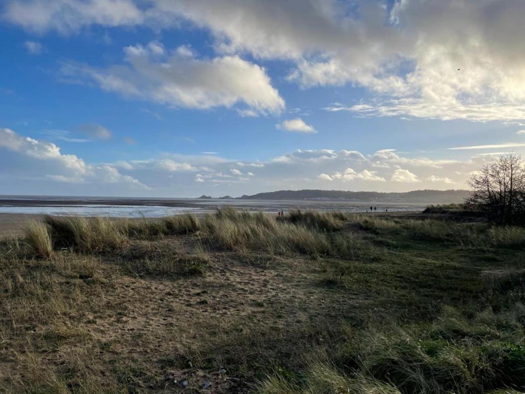 Casa One Hundred - A Beautiful 4 Bed House On The Beach Front Swansea Exteriör bild